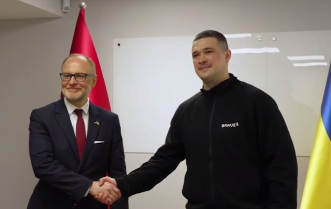 Латвія почала передавати Україні партії бойових бронемашин CVR(T)