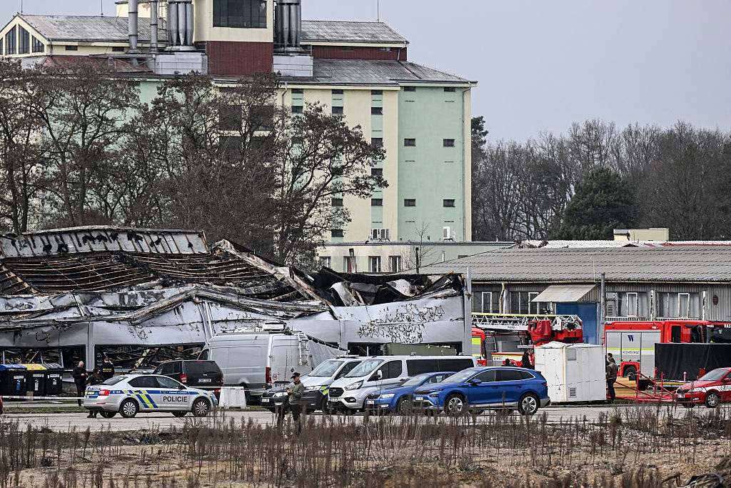 Підпал заводу у Чехії: підозрювані висунули ультиматум компанії-власнику