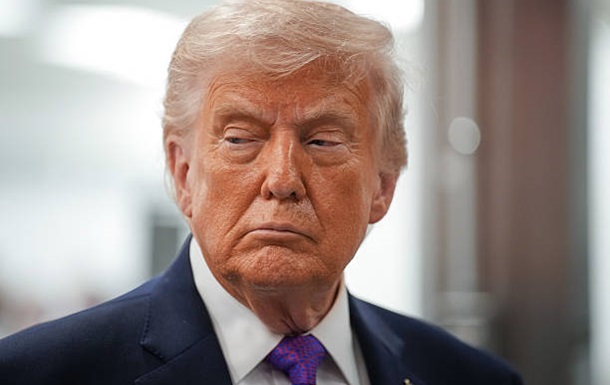 Трамп прокоментував збиття в Ірані літака США