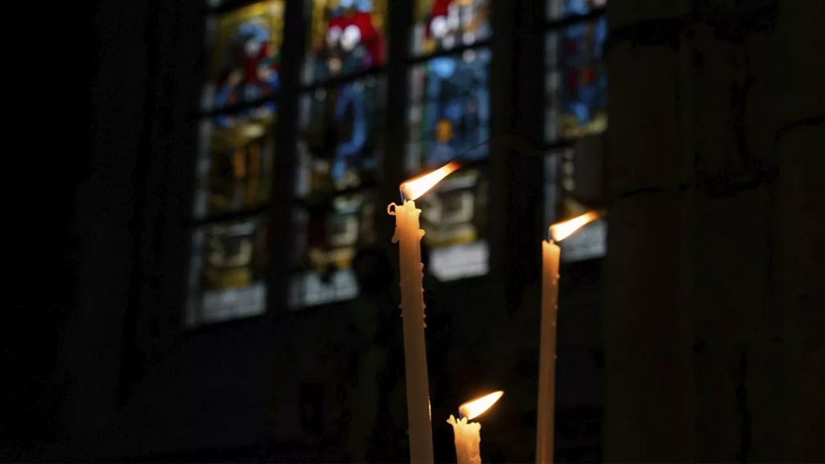 В Єрусалимі зійшов Благодатний вогонь